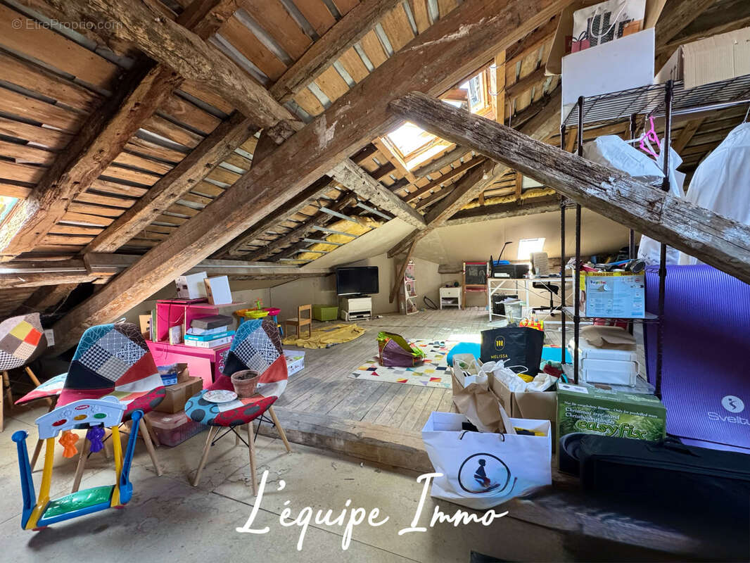 Maison de village rénovée du XIXe siècle avec grands volumes et potentiel d’aménagement à Solomiac - photo 13