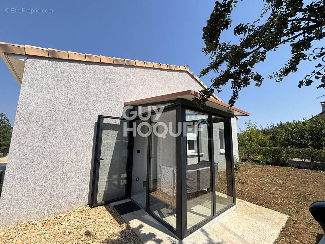 Maison 5 pièces 86 m² · à Pradons · 86,2 m² · 310 000 €