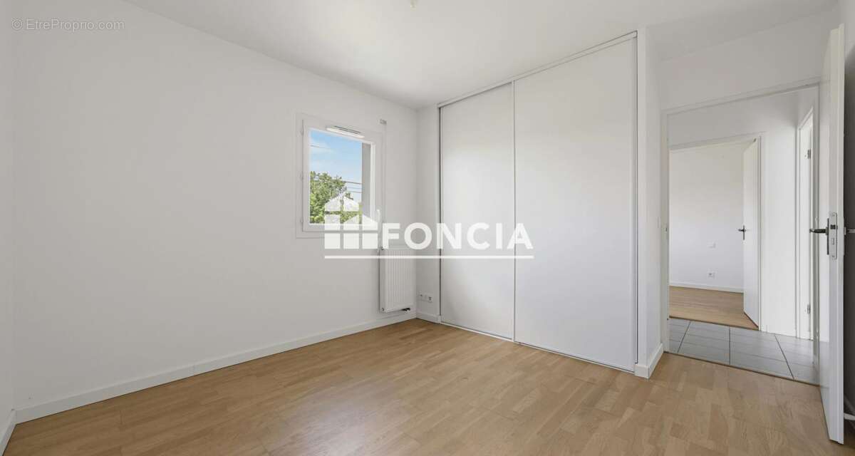 Appartement à YVRAC