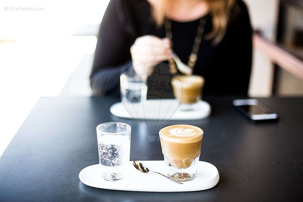 Commerce à SAINT-GEORGES-DE-DIDONNE