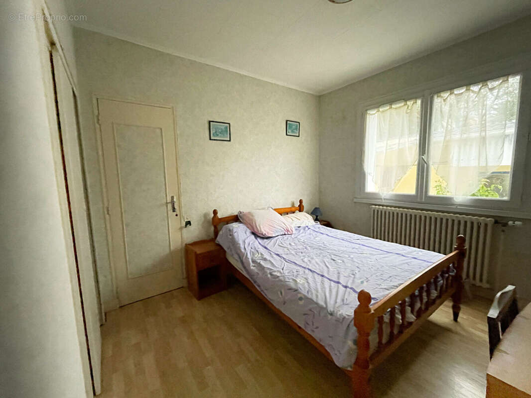 Maison à PLOMODIERN