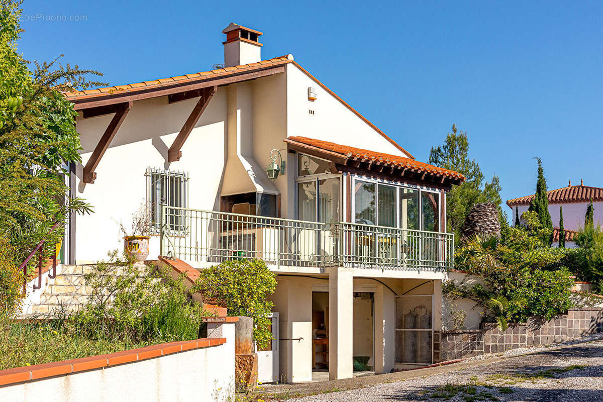 Maison à VILLENEUVE-DE-LA-RAHO