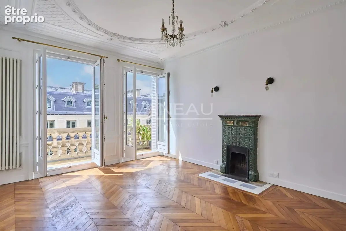 Derniers étages  de standing rare - Balcon en pierre - Vue dégagée - Plein Sud - photo 2