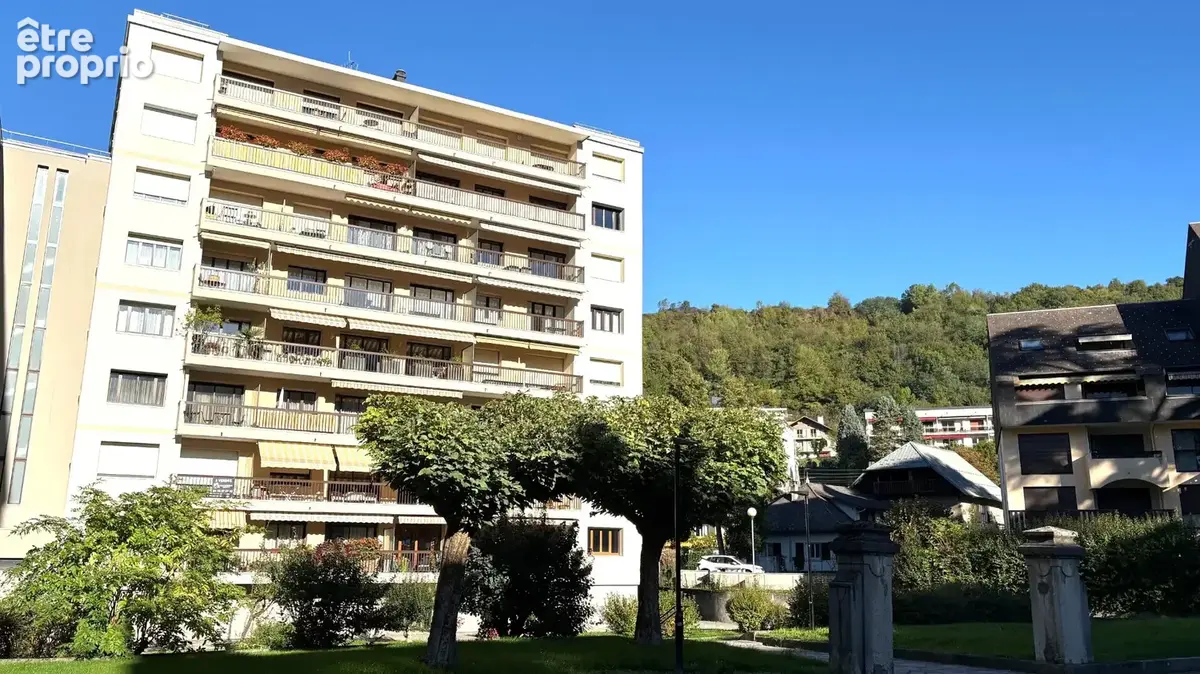VENTE : appartement de 6 pièces + cuisine (143 m²) avec  terrasse, Garage à ALBERTVILLE - photo 2