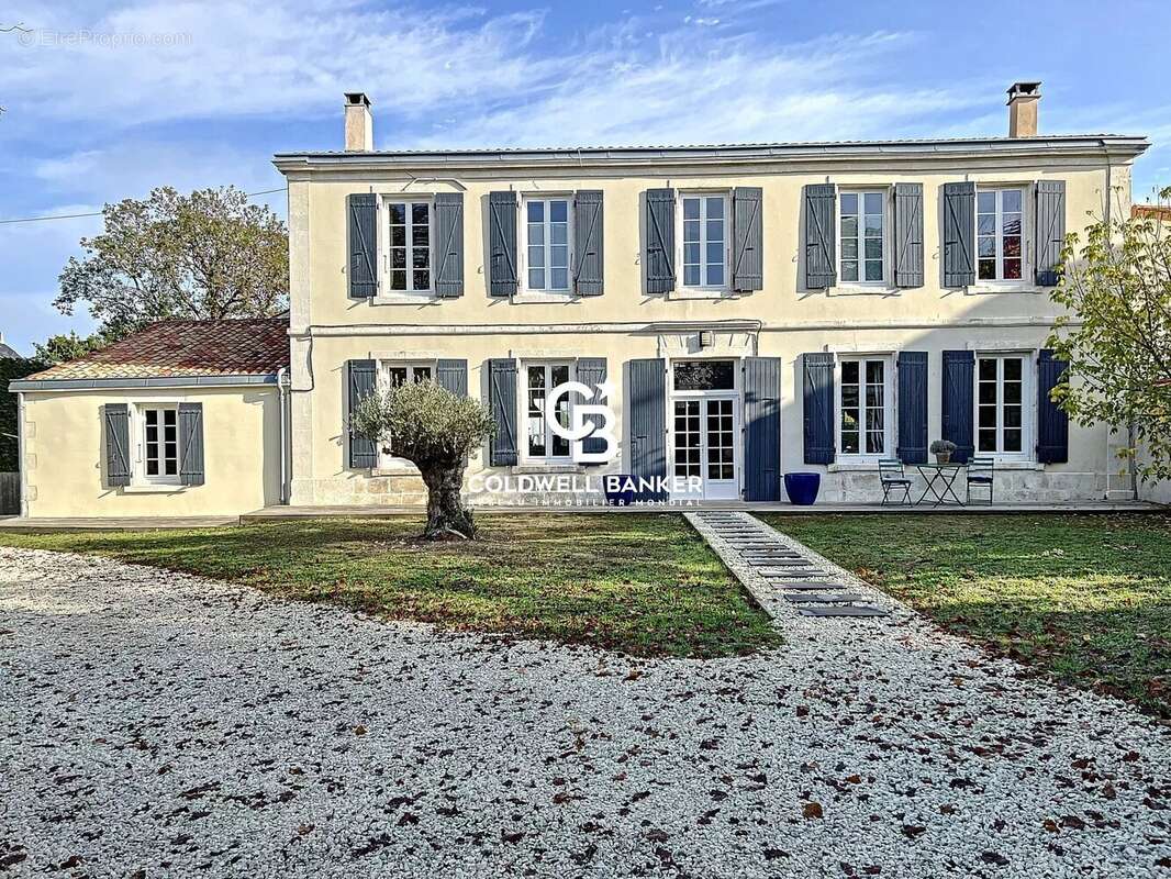 Maison à SAINTE-SOULLE