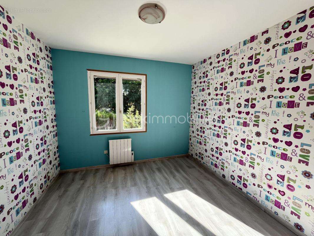 Charmant pavillon de plain-pied sur sous-sol complet avec garage et terrain - photo 19