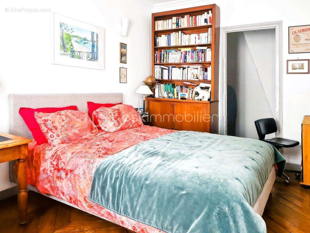 Appartement à PARIS-10E