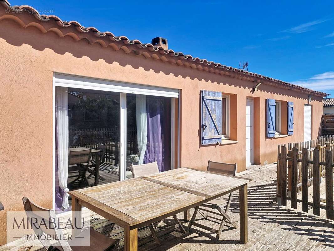 Maison à MIRABEAU