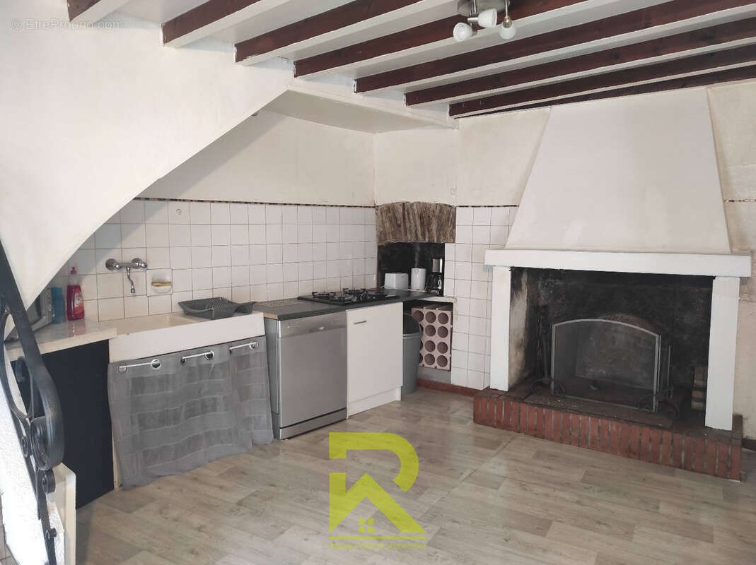 Maison à CAUDEBRONDE