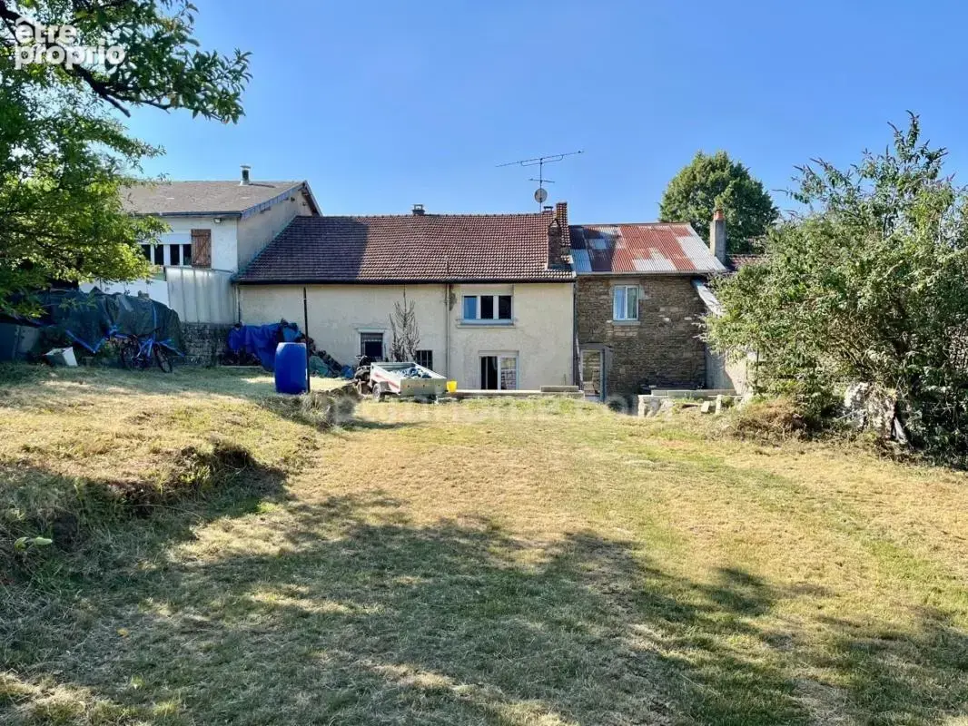 Maison familiale : 5 chambres, près de 80 m² de pièce de vie, une terrasse de 60 m² et un jardin de plus de 975 m² à Moulins-Sai - photo 18