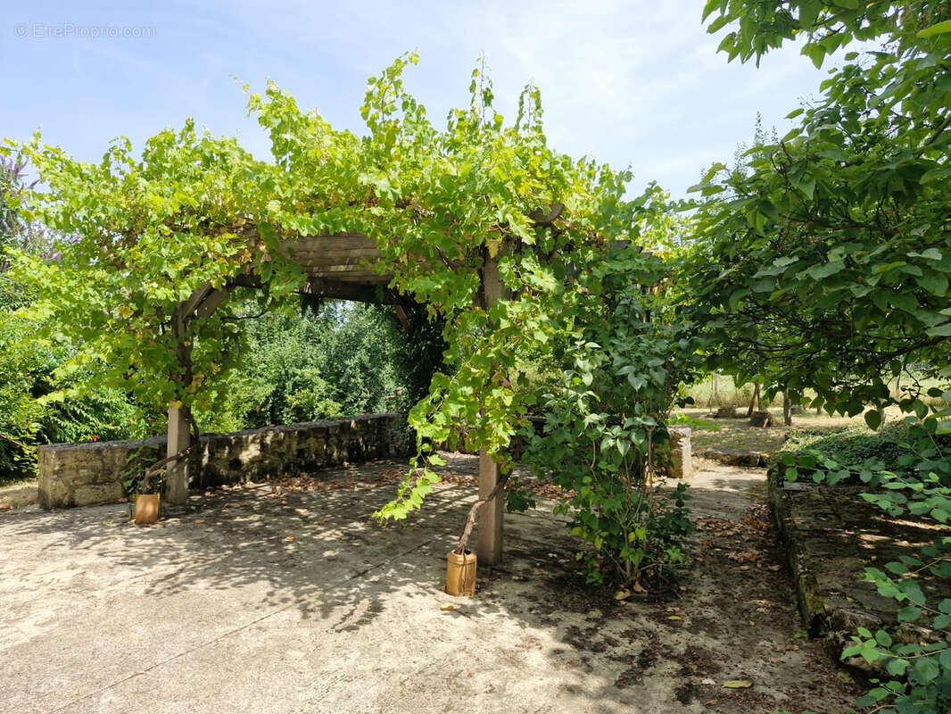 Maison à SAINTE-RADEGONDE