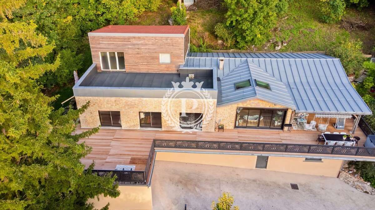 Maison à CHESSY