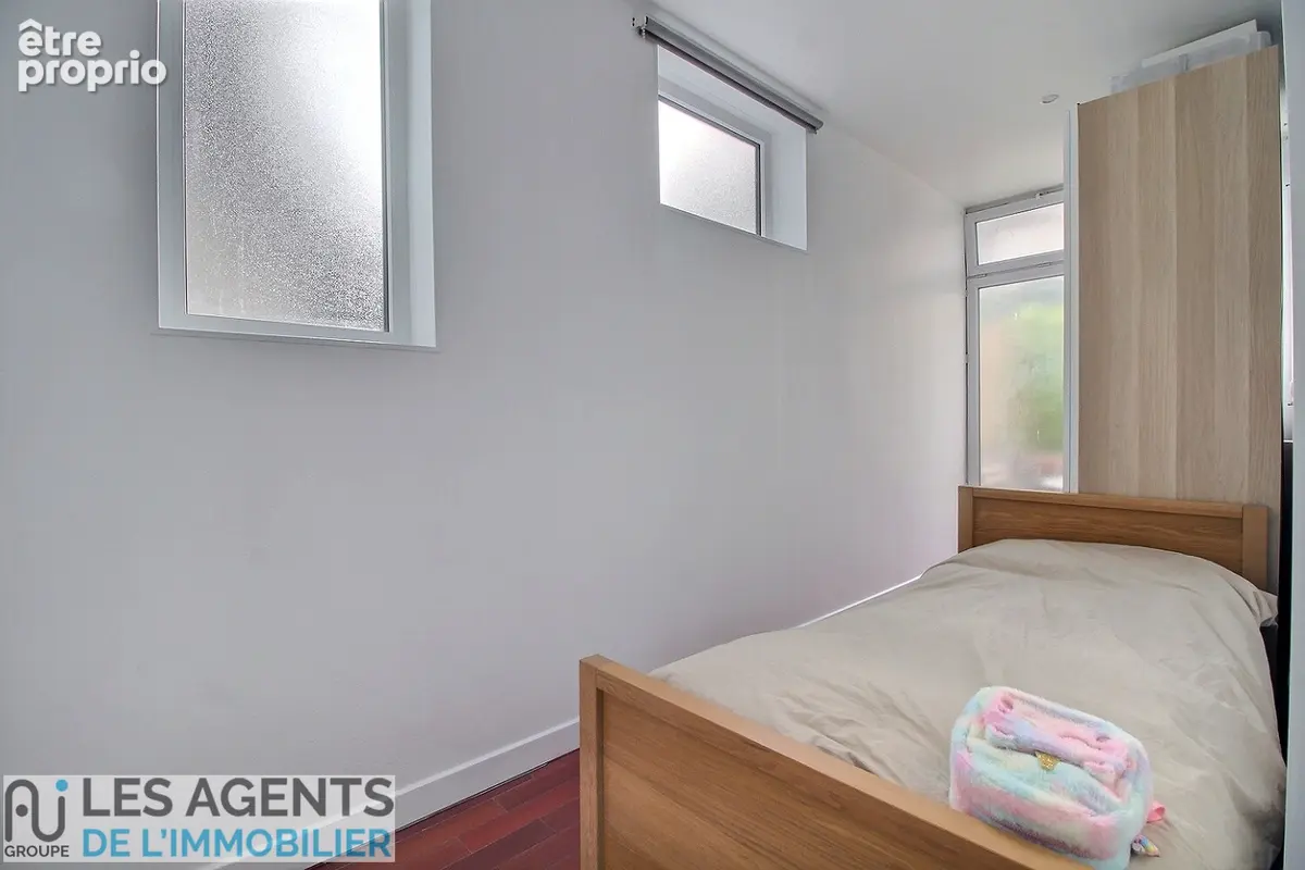 Appartement Suresnes 2 pièce(s) 42 m2 à 2 pas de Puteaux - photo 7