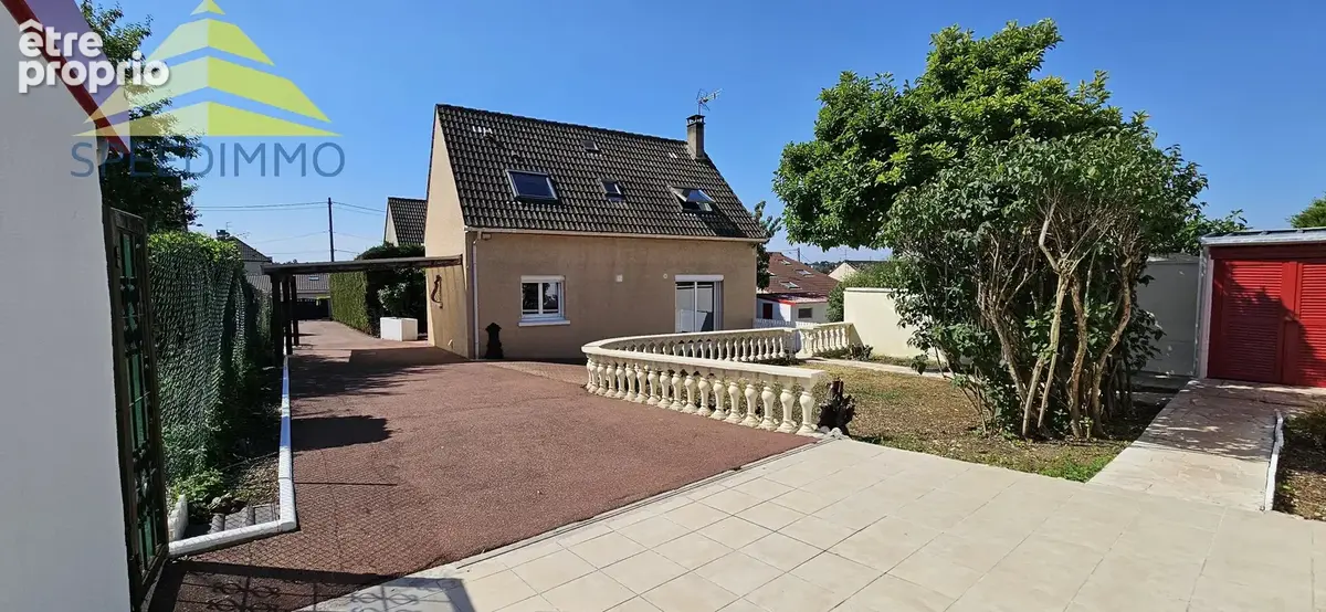 Maison à VILLECRESNES