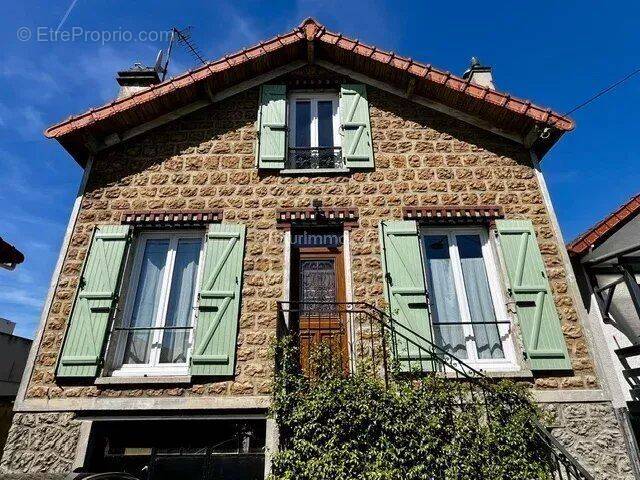 Maison à CHAMPIGNY-SUR-MARNE