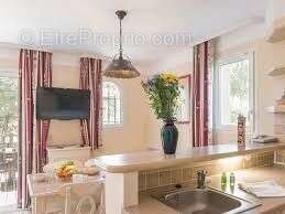 Appartement à GROSPIERRES