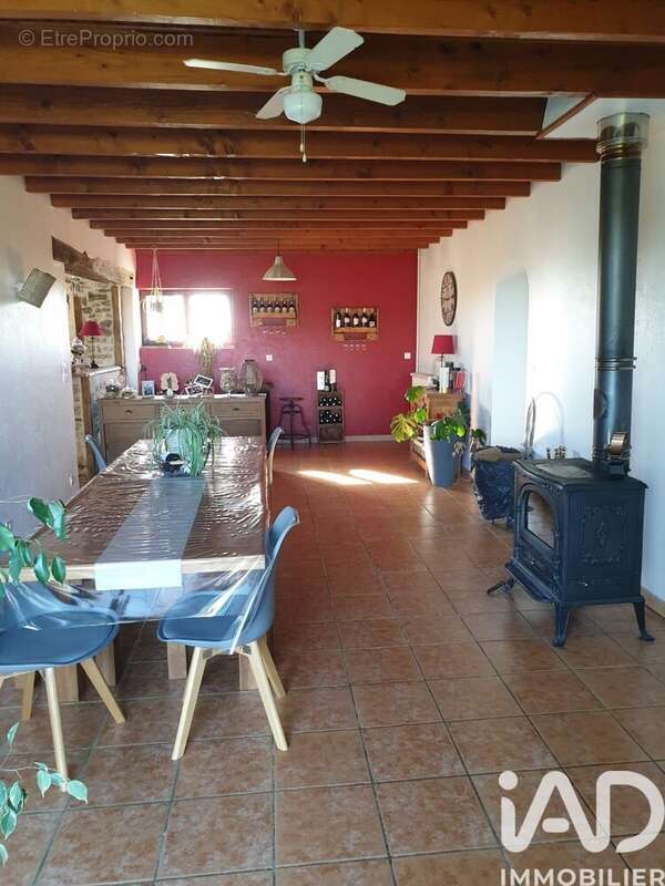Photo 3 - Maison à VASLES