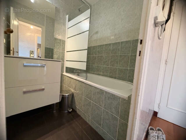Appartement f4 saint-etienne cret de roc - photo 6