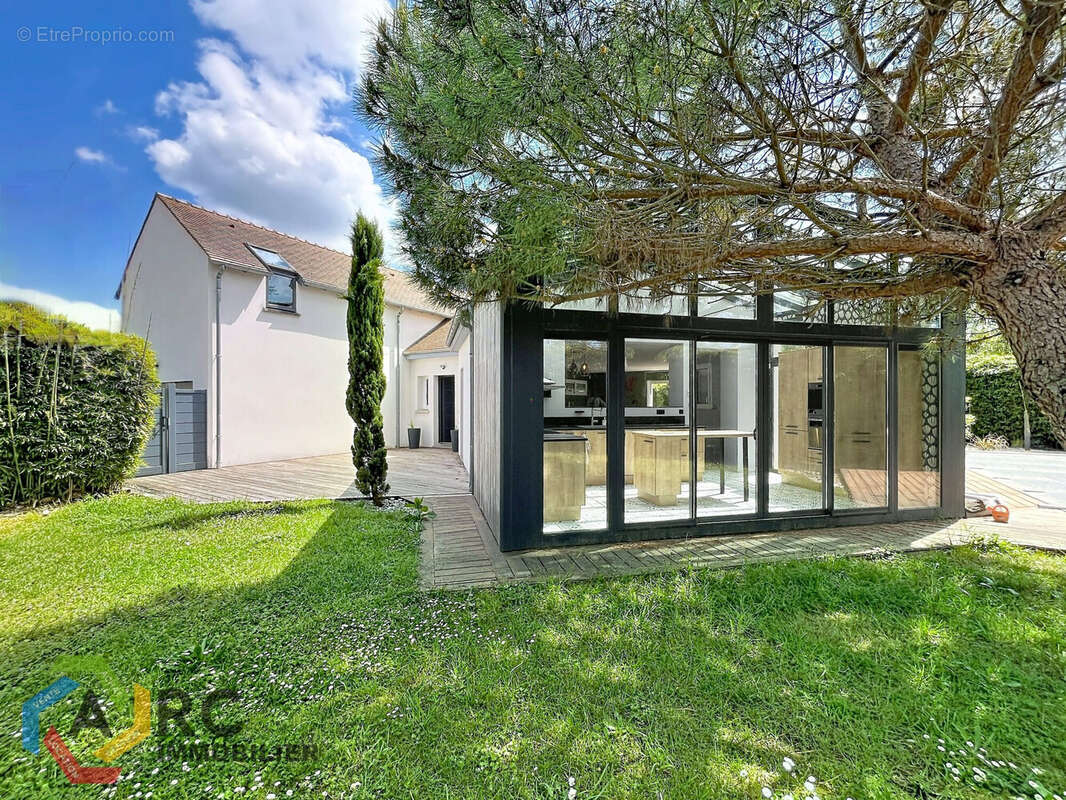 Maison 155 m² à Sandillon  - photo 3