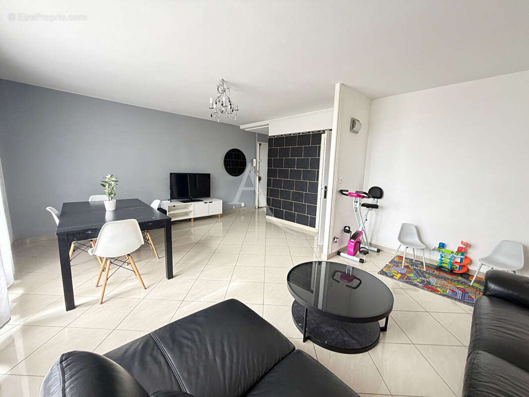 Appartement à LIVRY-GARGAN