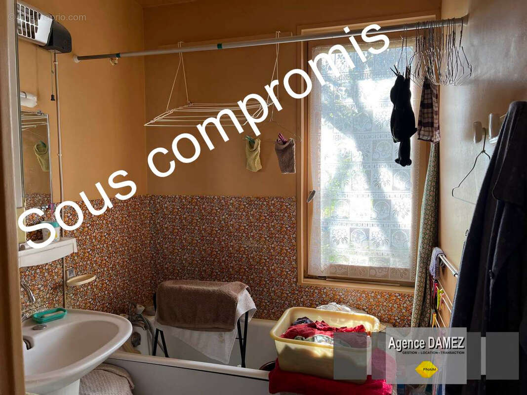 Maison à LES GRANGES-LE-ROI