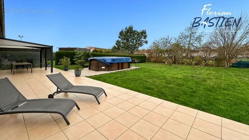 Maison à PETITE-FORET