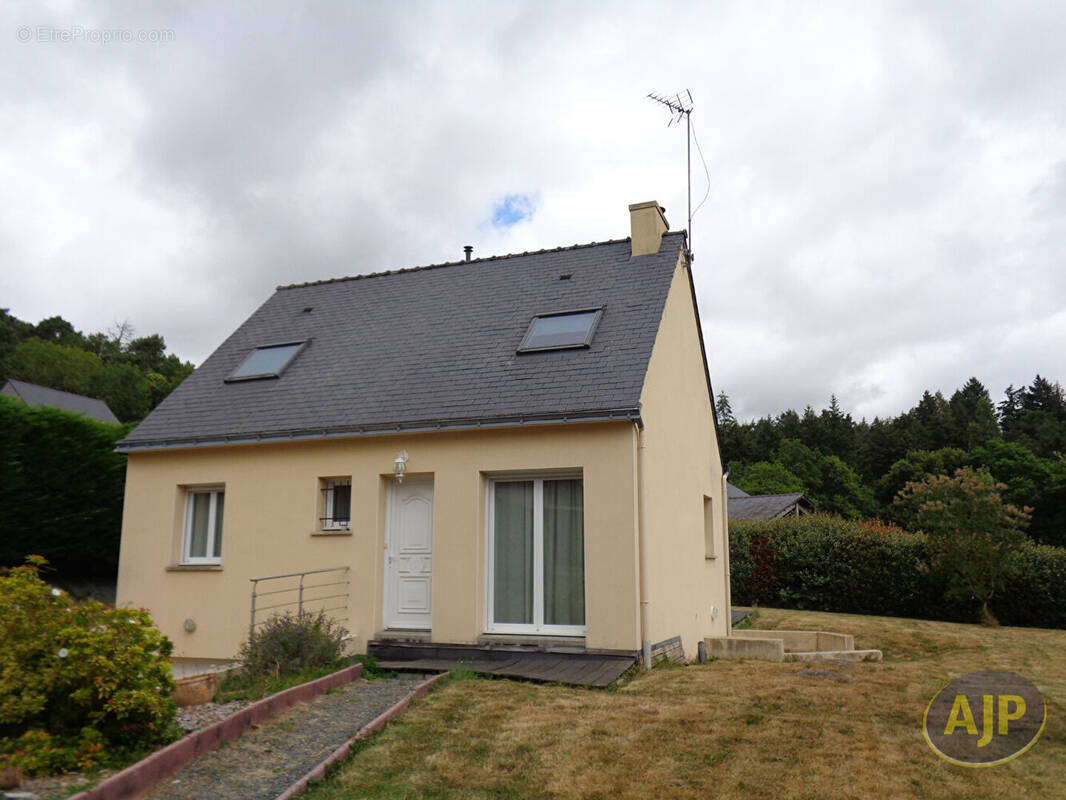 Maison à SERENT