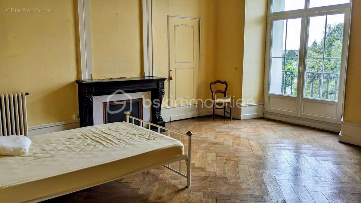 Maison à SAINTE-MAURE-DE-TOURAINE