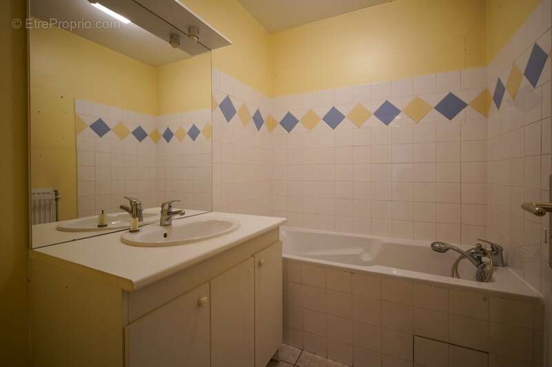 Appartement à vendre 4 pièces MACON (71) - photo 8
