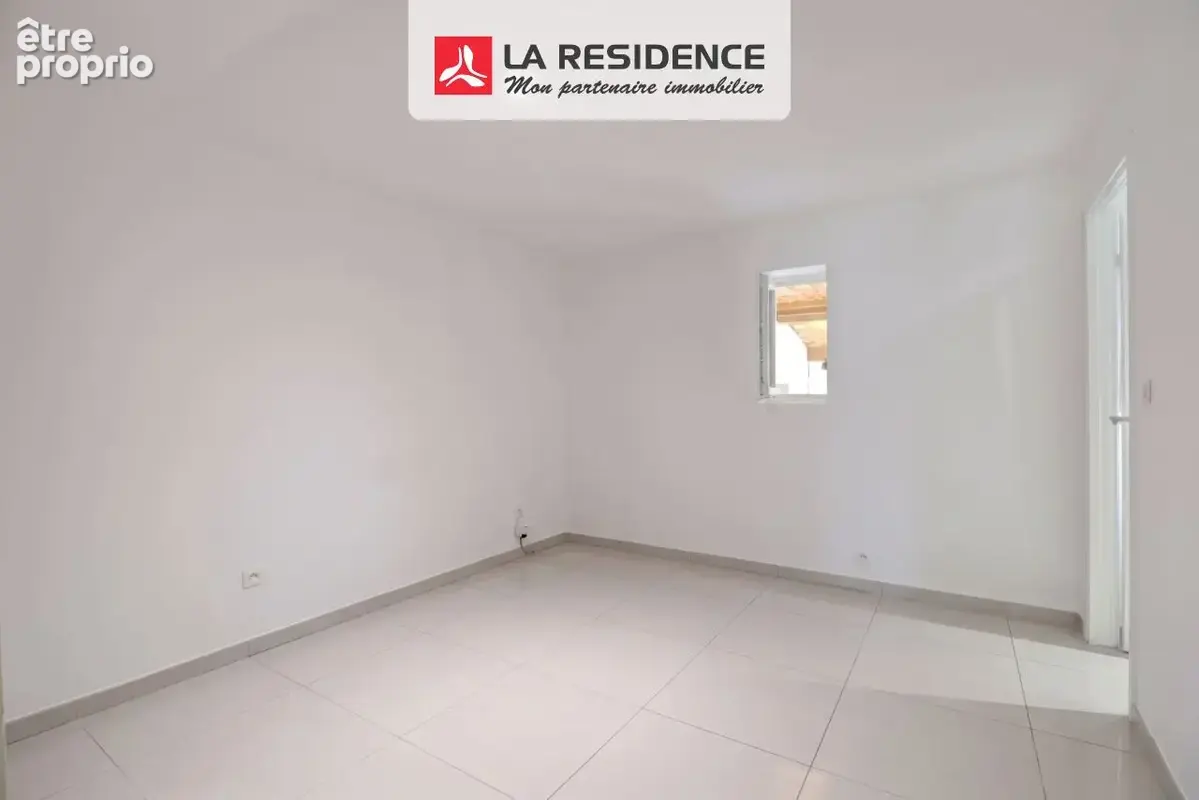 Commerce 315 m² à vendre à Frejus (83600) - photo 8