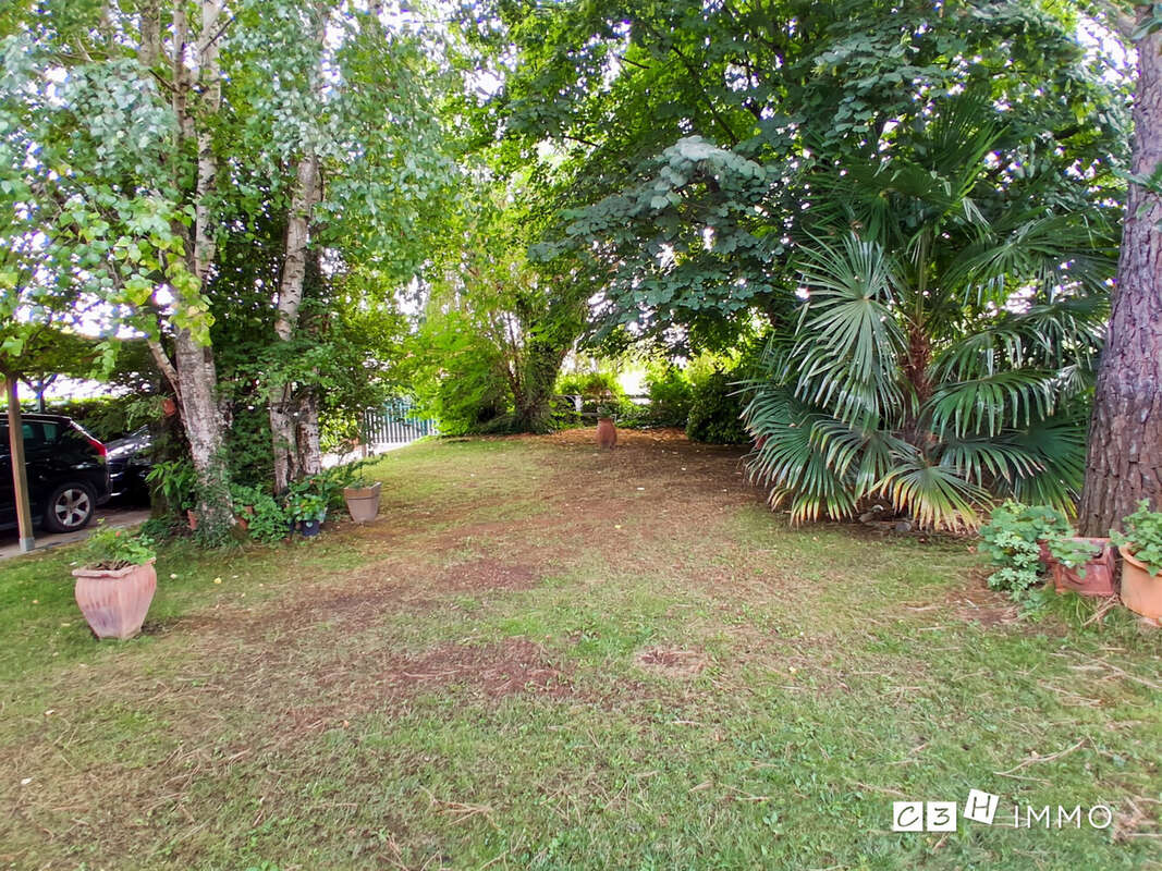 Maison 128 m² à Villeneuve-Tolosane  - photo 3