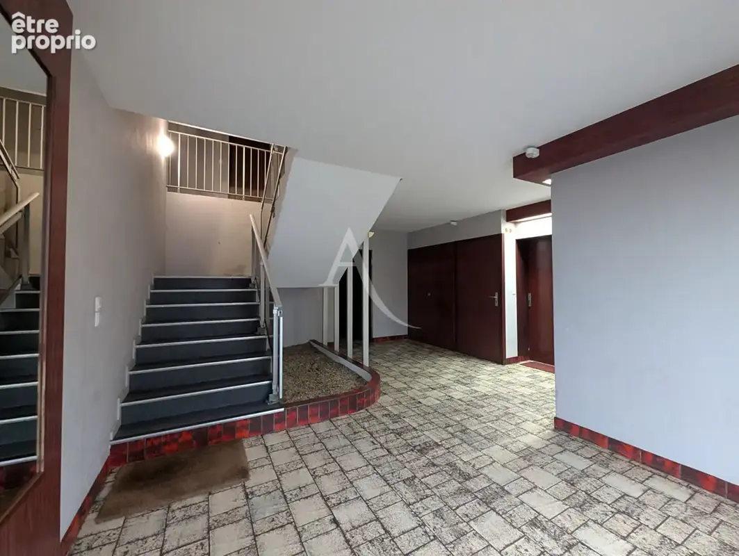 Exclusivité l'adresse talensac - t1 bis avec garage  - jules verne - photo 6