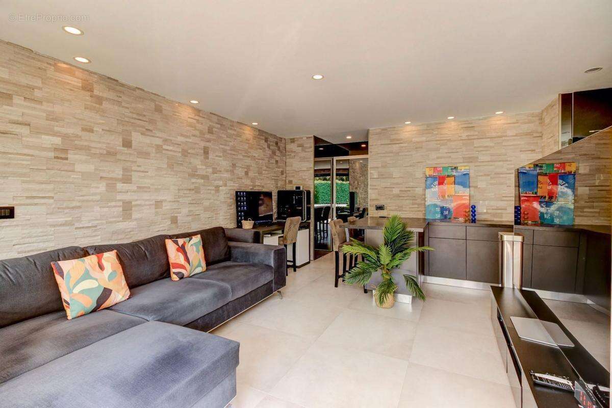 Appartement à BEAULIEU-SUR-MER