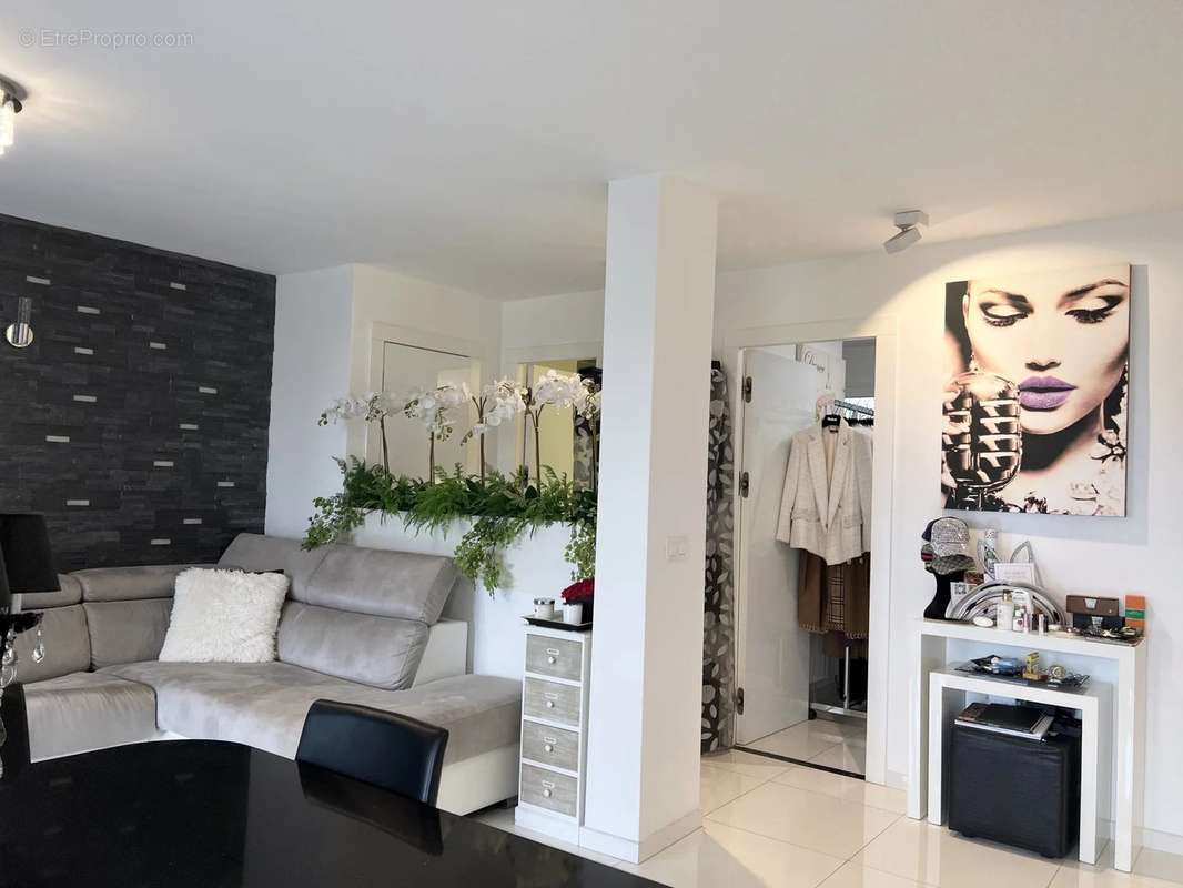 Appartement à ROQUEBRUNE-CAP-MARTIN