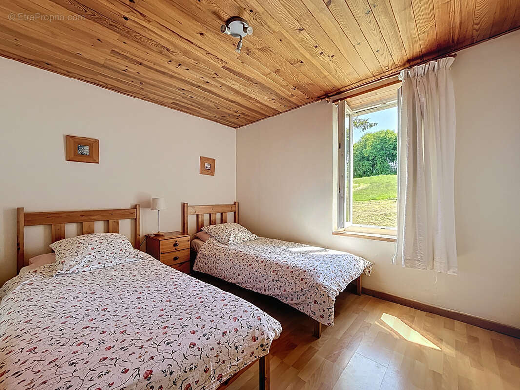 Maison à SAINT-SAUVEUR-LE-VICOMTE