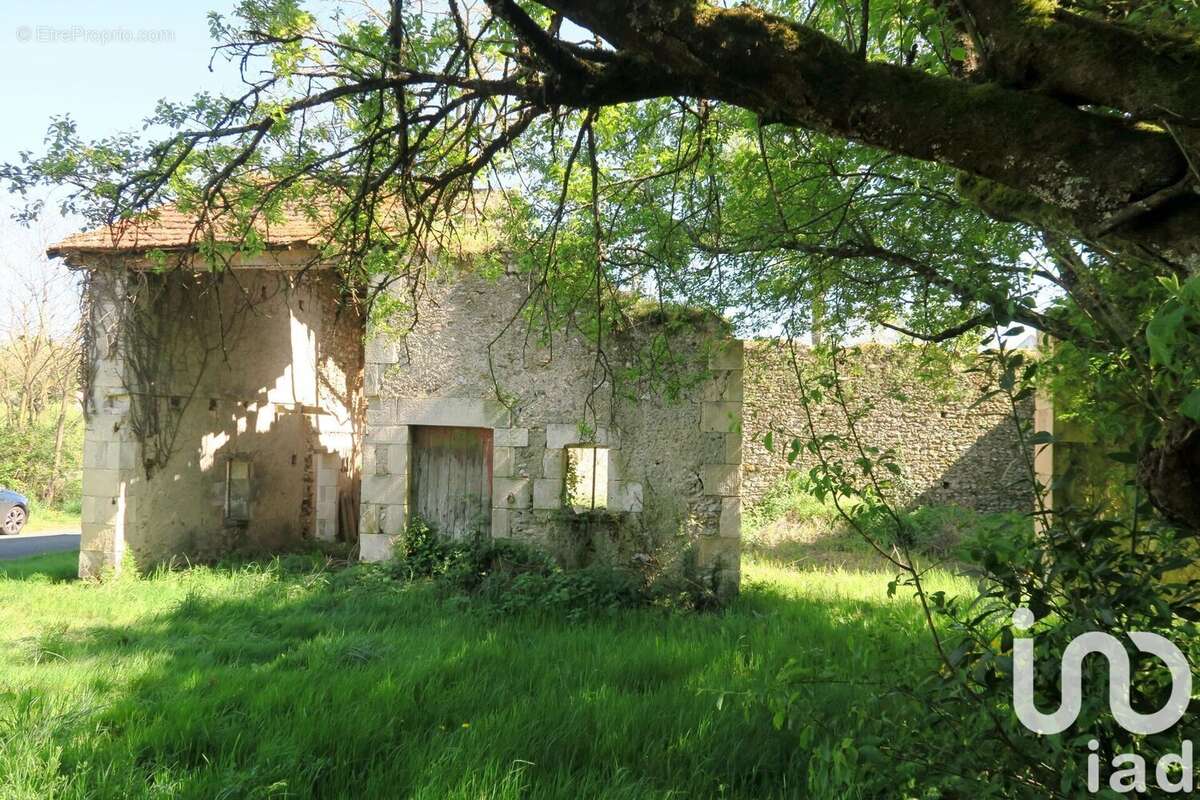 Photo 2 - Maison à CHAPELLE-VIVIERS