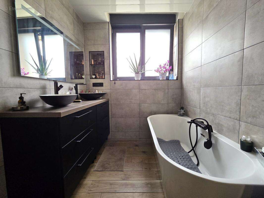 Maison de village - photo 8