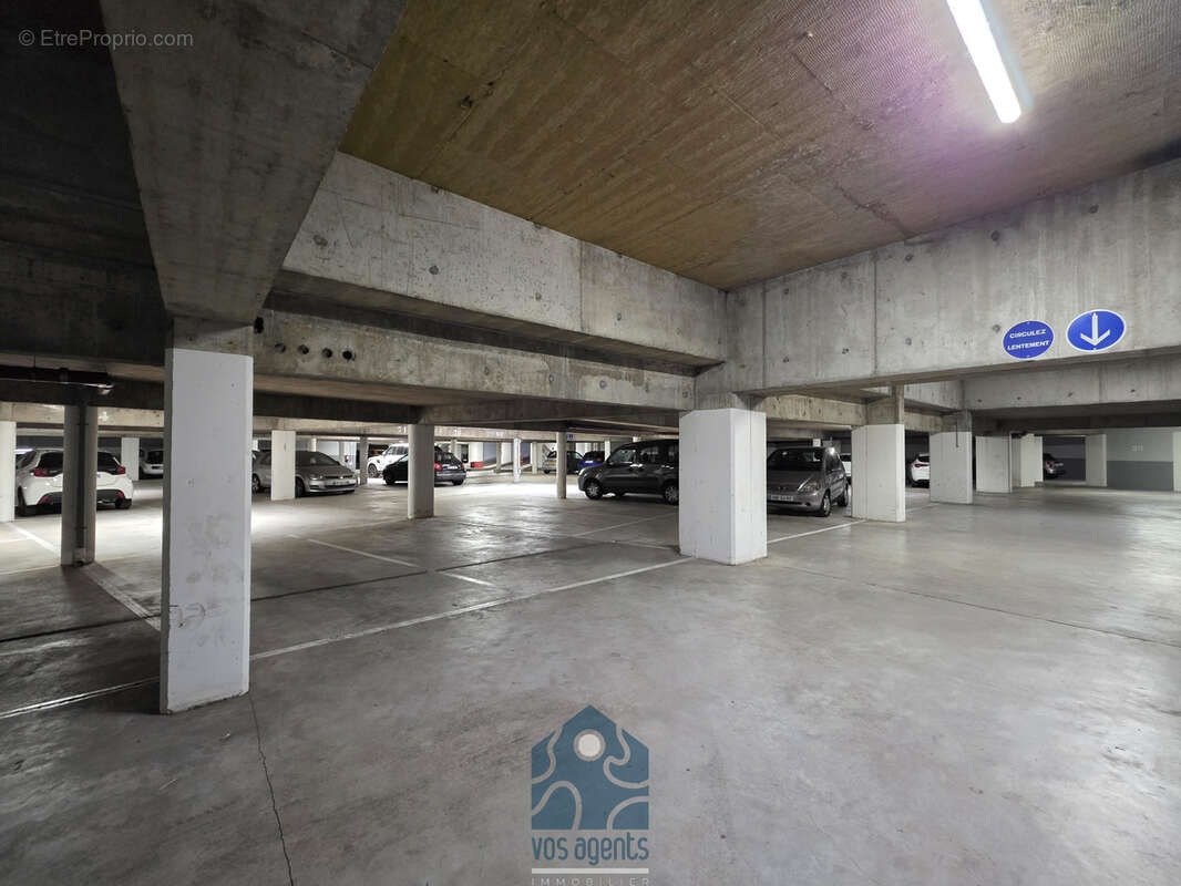 Appartement deux pièces avec cave et stationnement privatif - photo 8