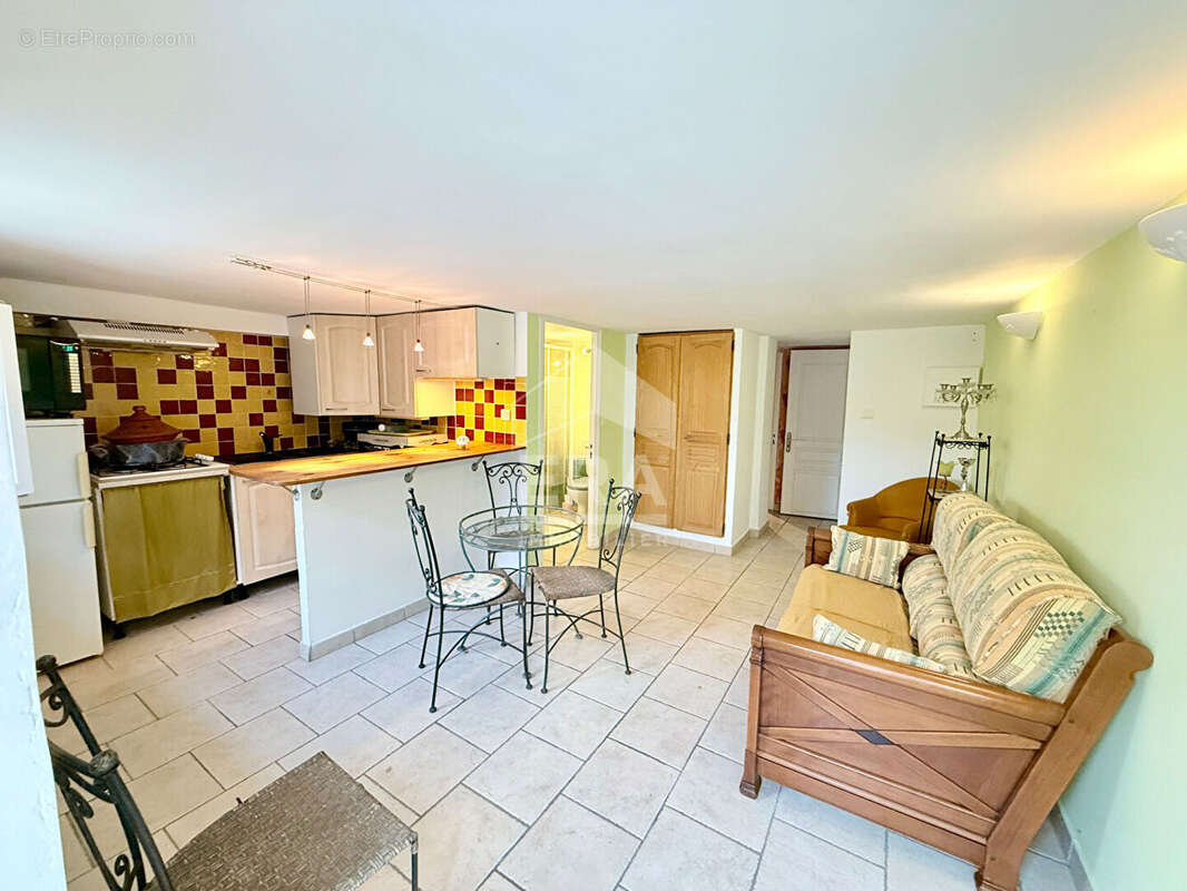 Appartement à LE CANNET