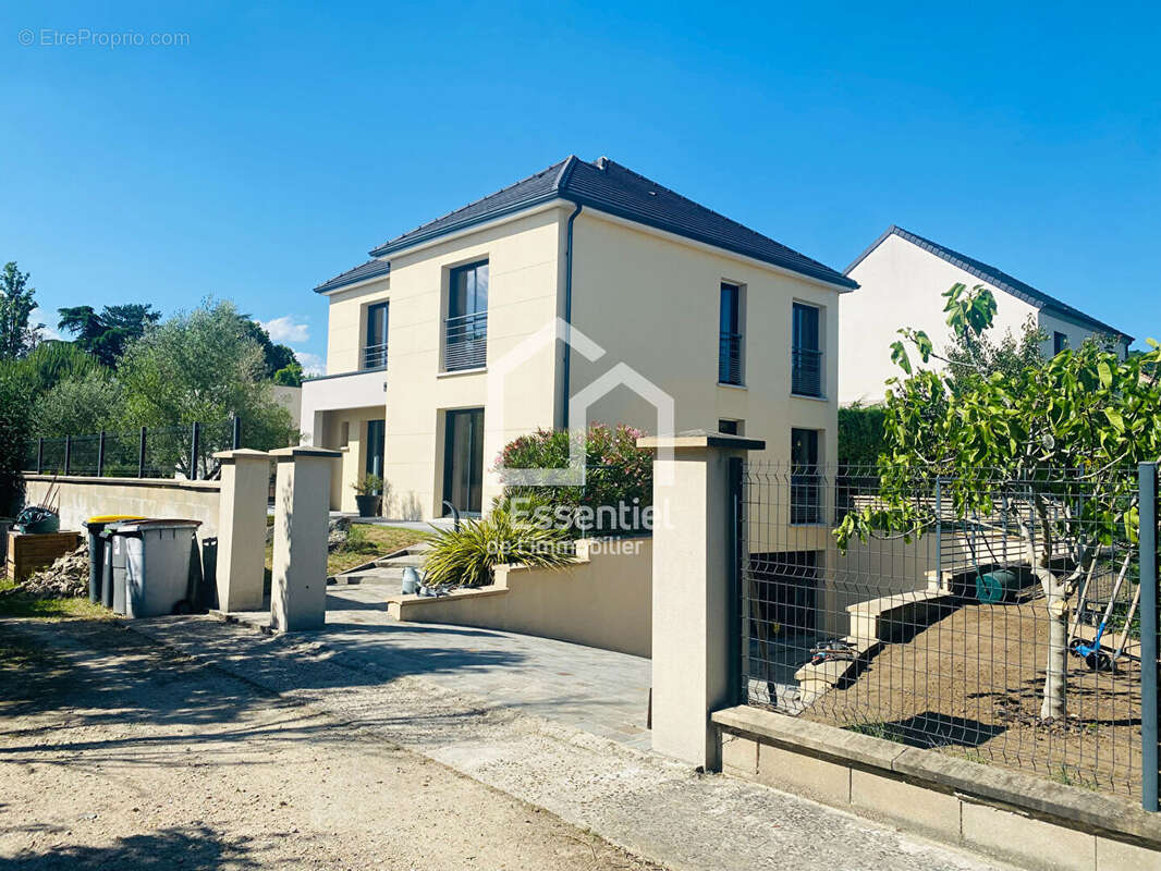 Maison à TRIEL-SUR-SEINE