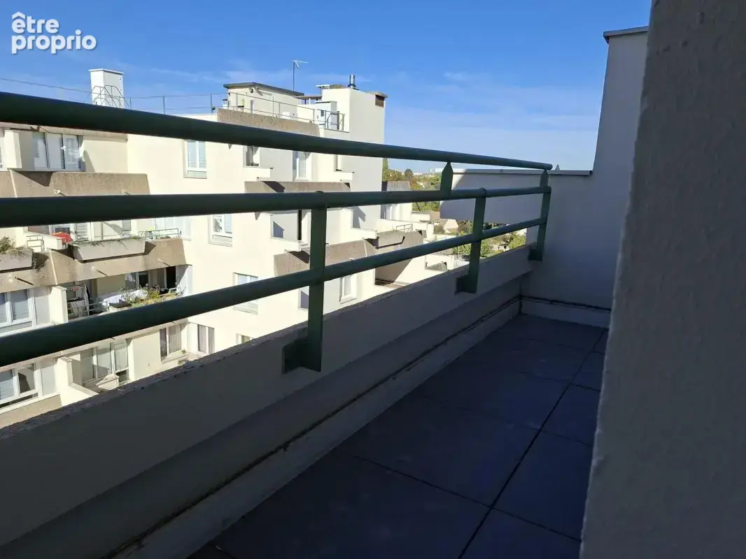 Trappes centre – appartement t5 rénové avec balcon – proche gare - photo 6