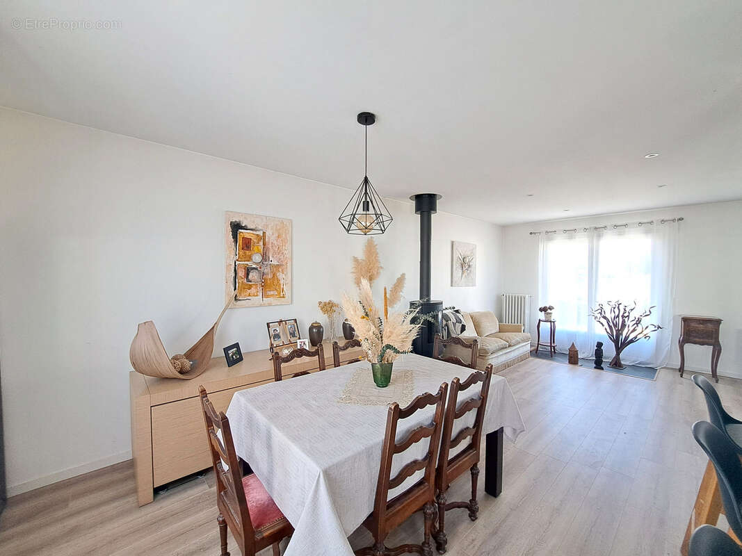 Maison à MURS-ERIGNE