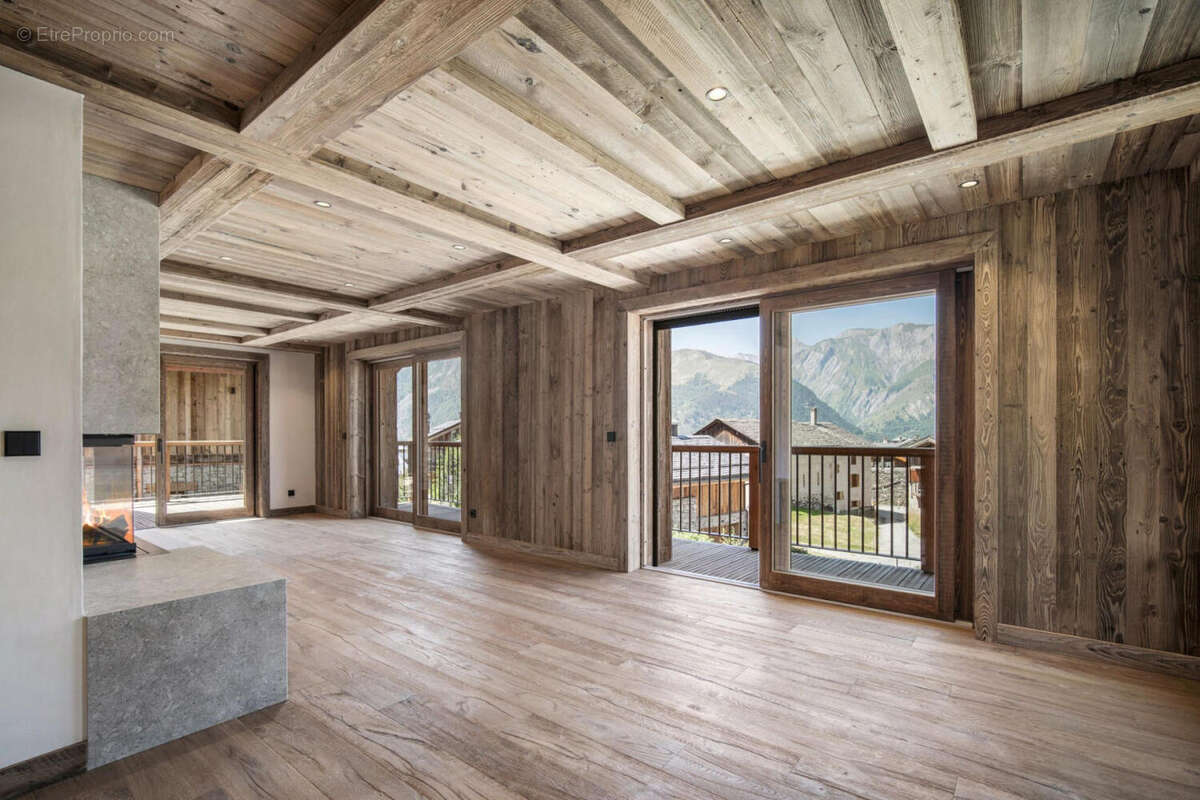 73440 SAINT-MARTIN-DE-BELLEVILLE Chalet Alpin a vendre. SH 234m². 5 chambres - photo 6