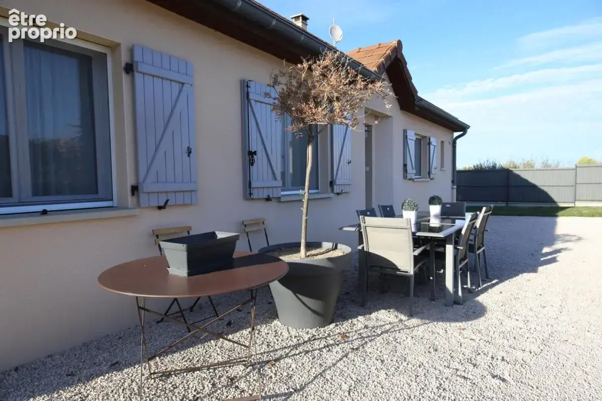 Pavillon de 100 m² de plain-pied sur 2 132 m² - photo 4