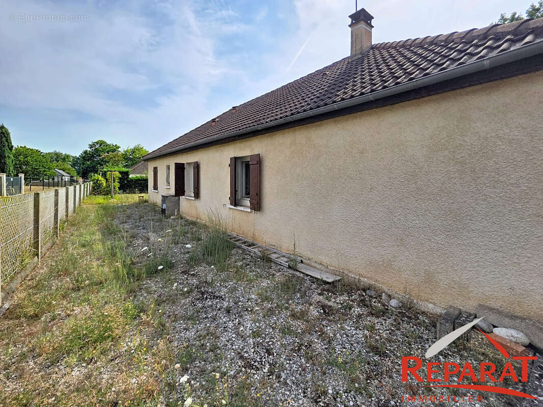 Maison 90 m² à Objat  - photo 4