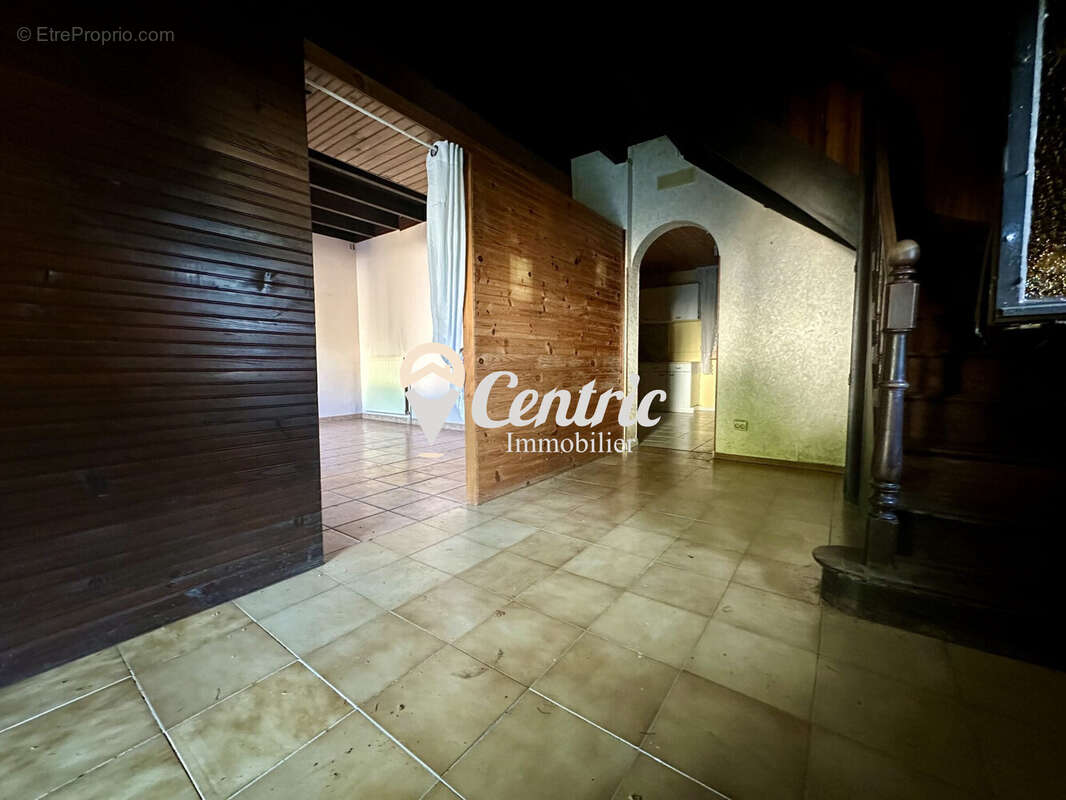 Maison à LE BUSSEAU