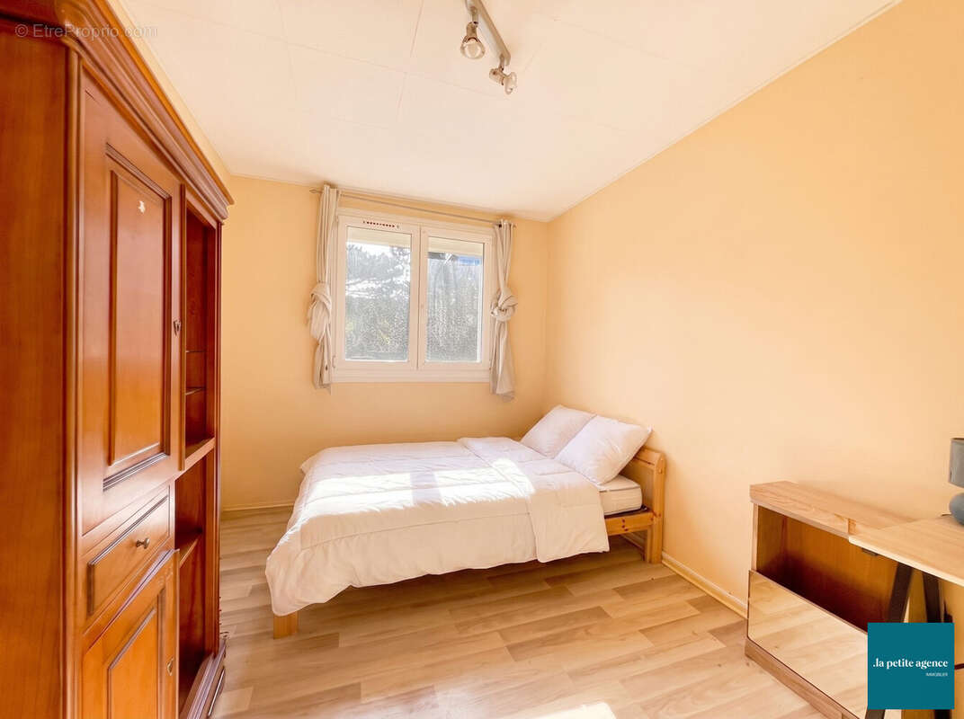 Appartement 85 m² à Caen  - photo 6