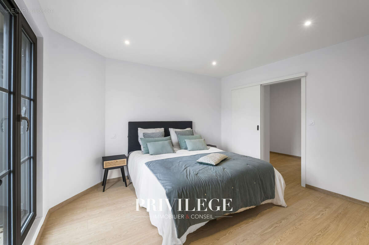 Appartement à TASSIN-LA-DEMI-LUNE