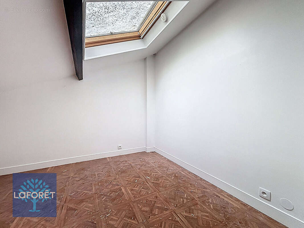 Maison à CHENNEVIERES-SUR-MARNE