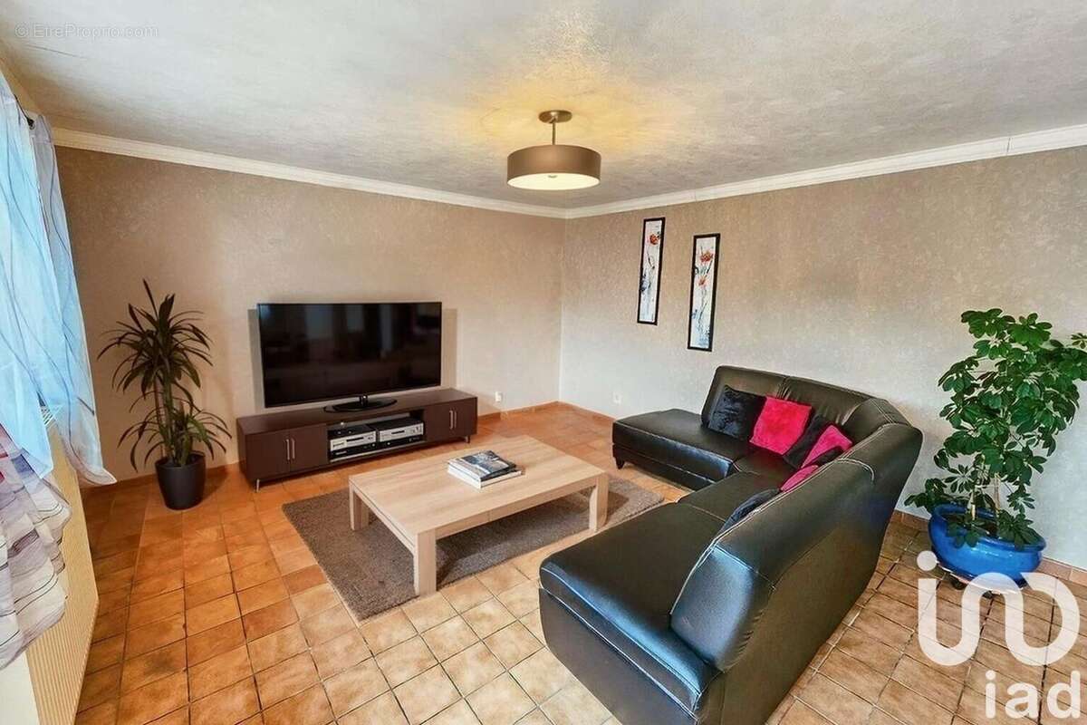 Photo 4 - Maison à GUERLESQUIN